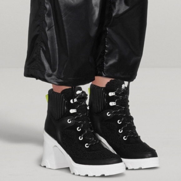 SOREL BREX HEEL LACE BOOTIE Black and White, size 8 - Picture 5 of 13